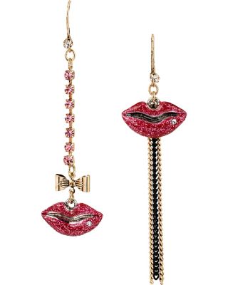 Mismatched Pink Lips Earrings Shopperista