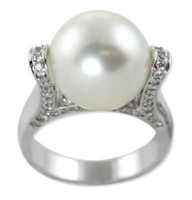 18K_South_Sea_Cultured_Pearl_and_Diamond_Ring