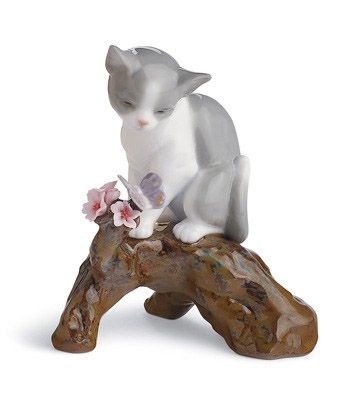 Lladró_Blossoms_For_the_Kitten