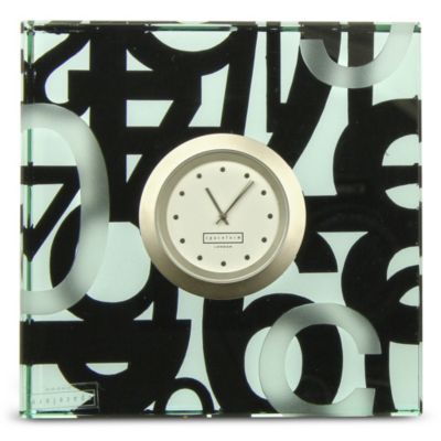Spaceform_Black_Numbers_Clock
