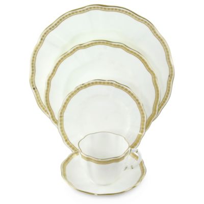 Royal_Crown_Derby_Carlton_Gold_Dinnerware