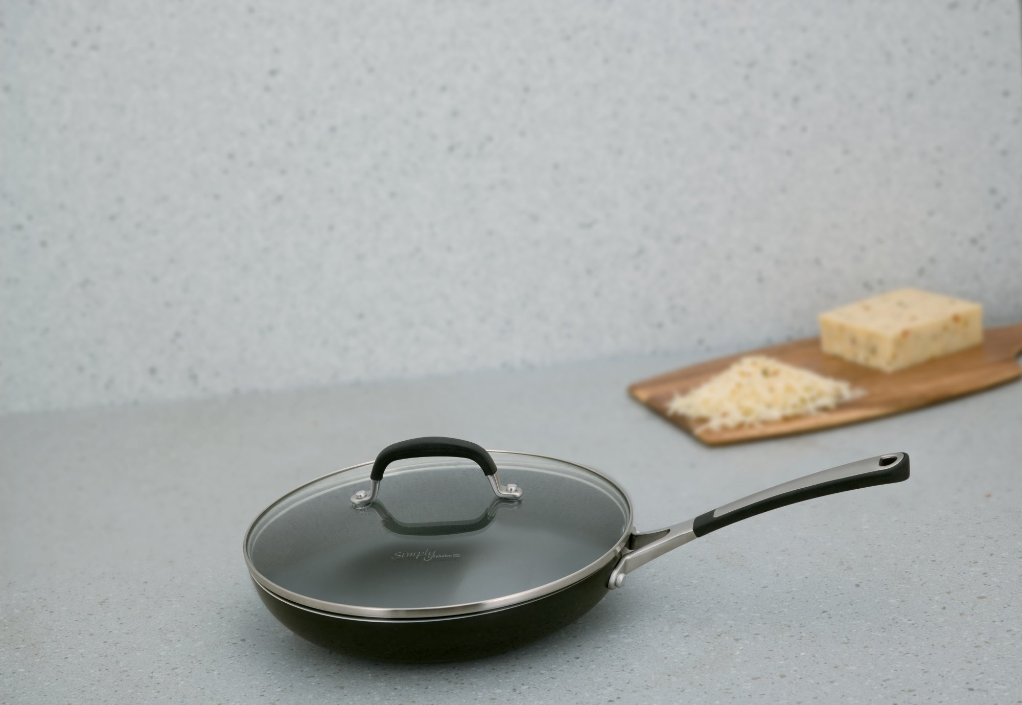 Simply Calphalon Enamel 10-in. Covered Omelette Pan