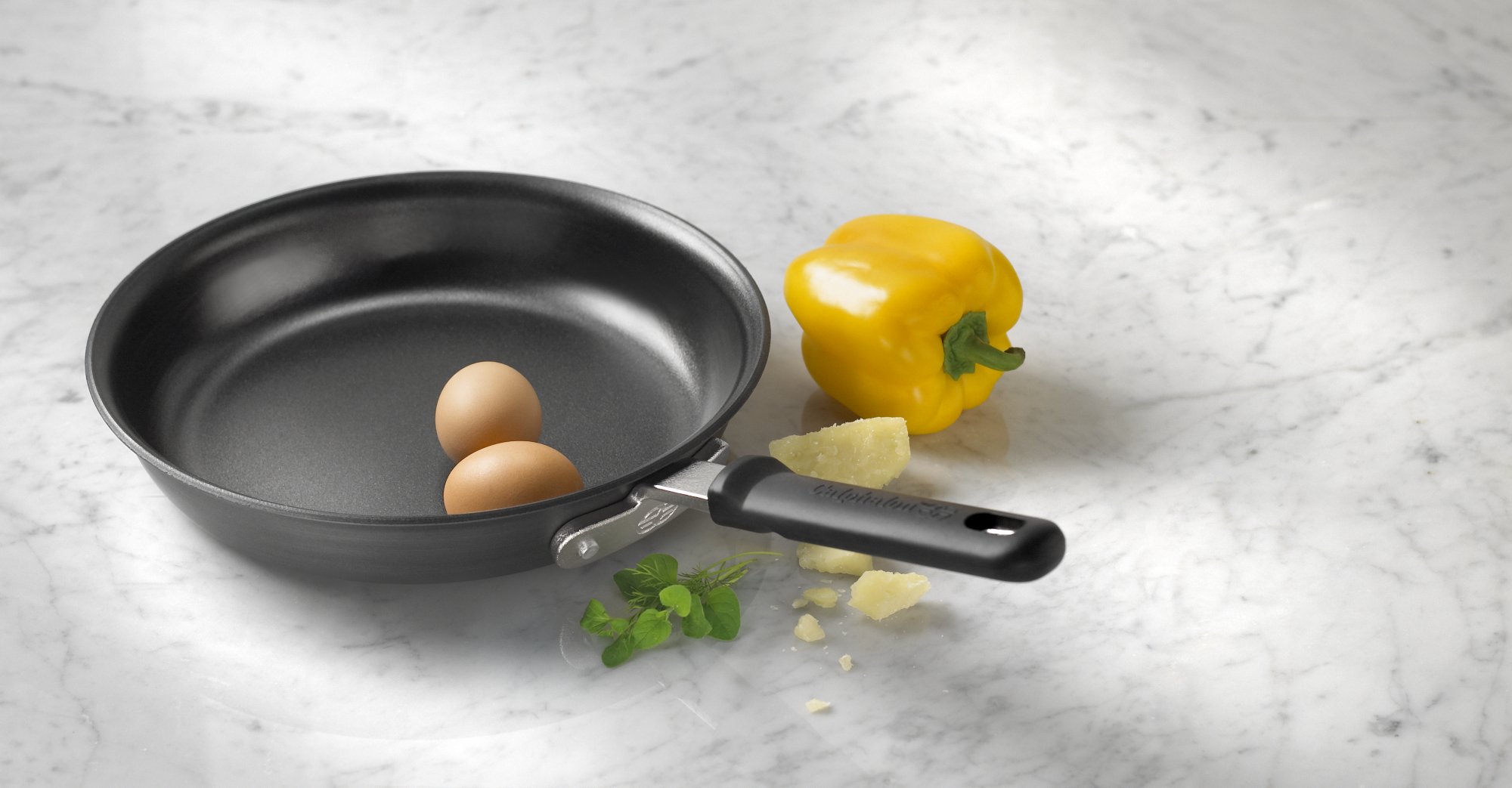 Calphalon Everyday Nonstick 10" Omelette Pan