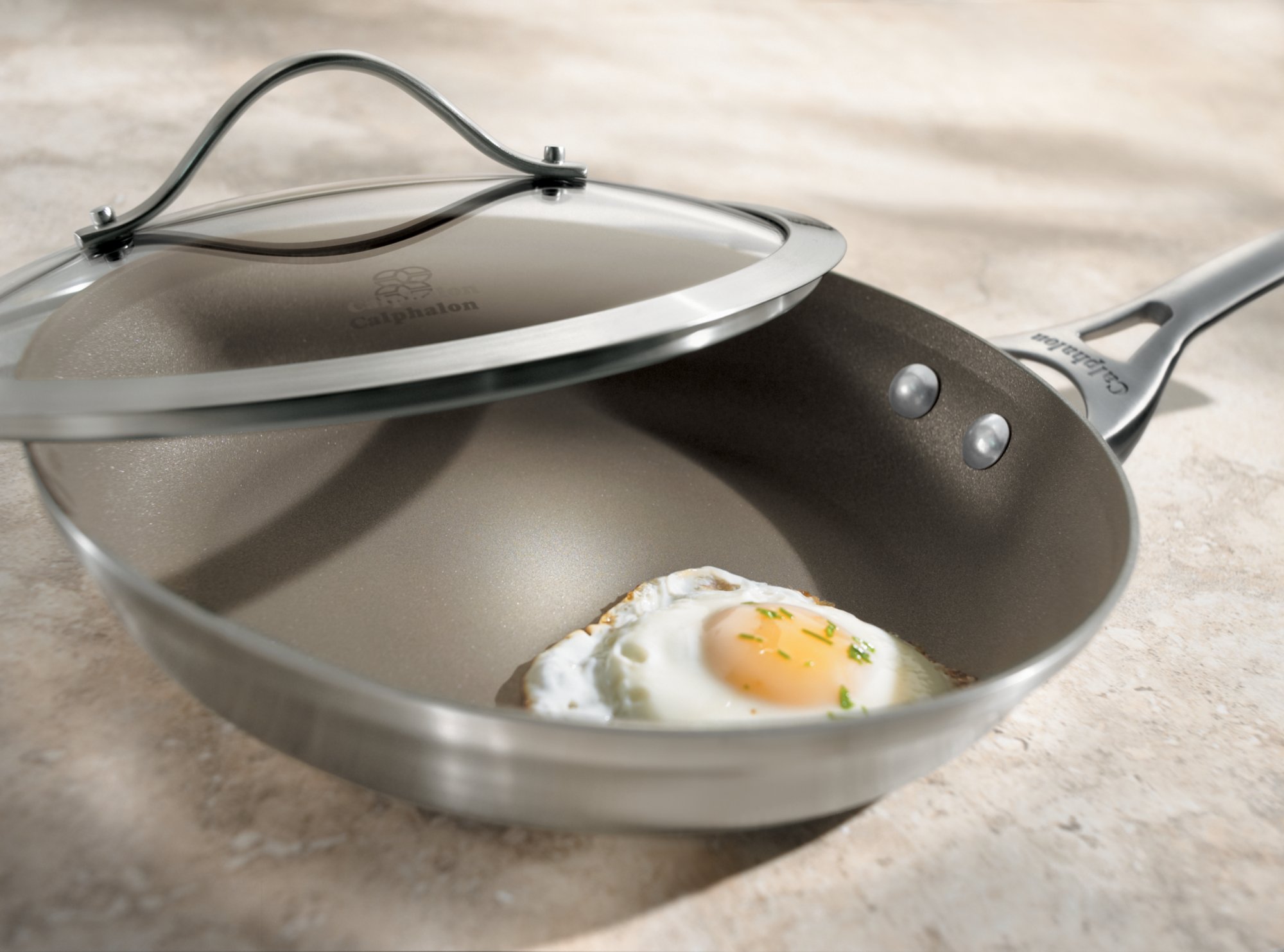 Calphalon CS Nonstick 10-in. Covered Omelette Pan