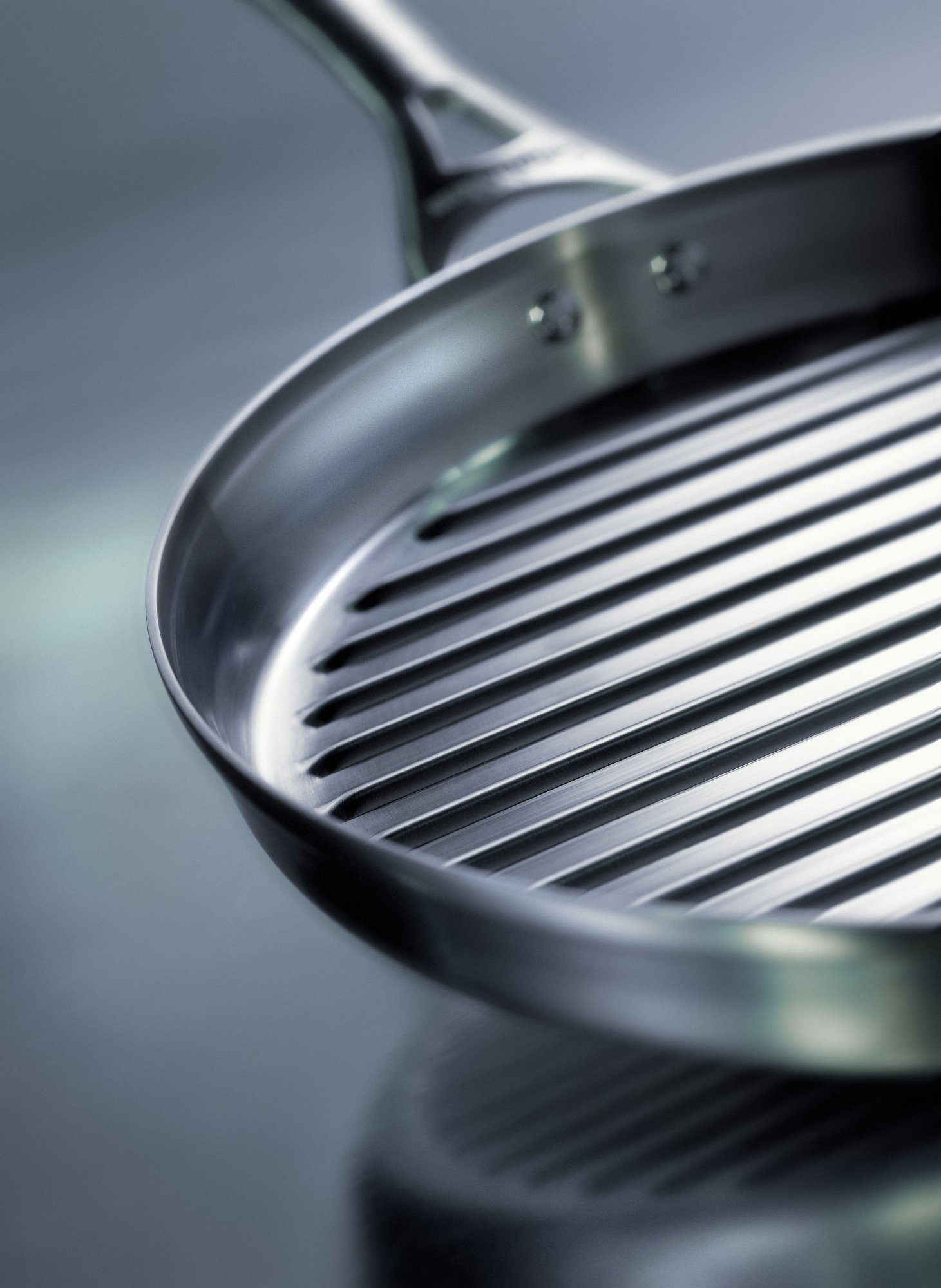 Calphalon Contemporary Stainless 13-in. Grill Pan