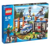 LEGO City Police Station