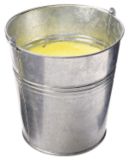 Chandelle � la citronnelle dans un seau, 2...