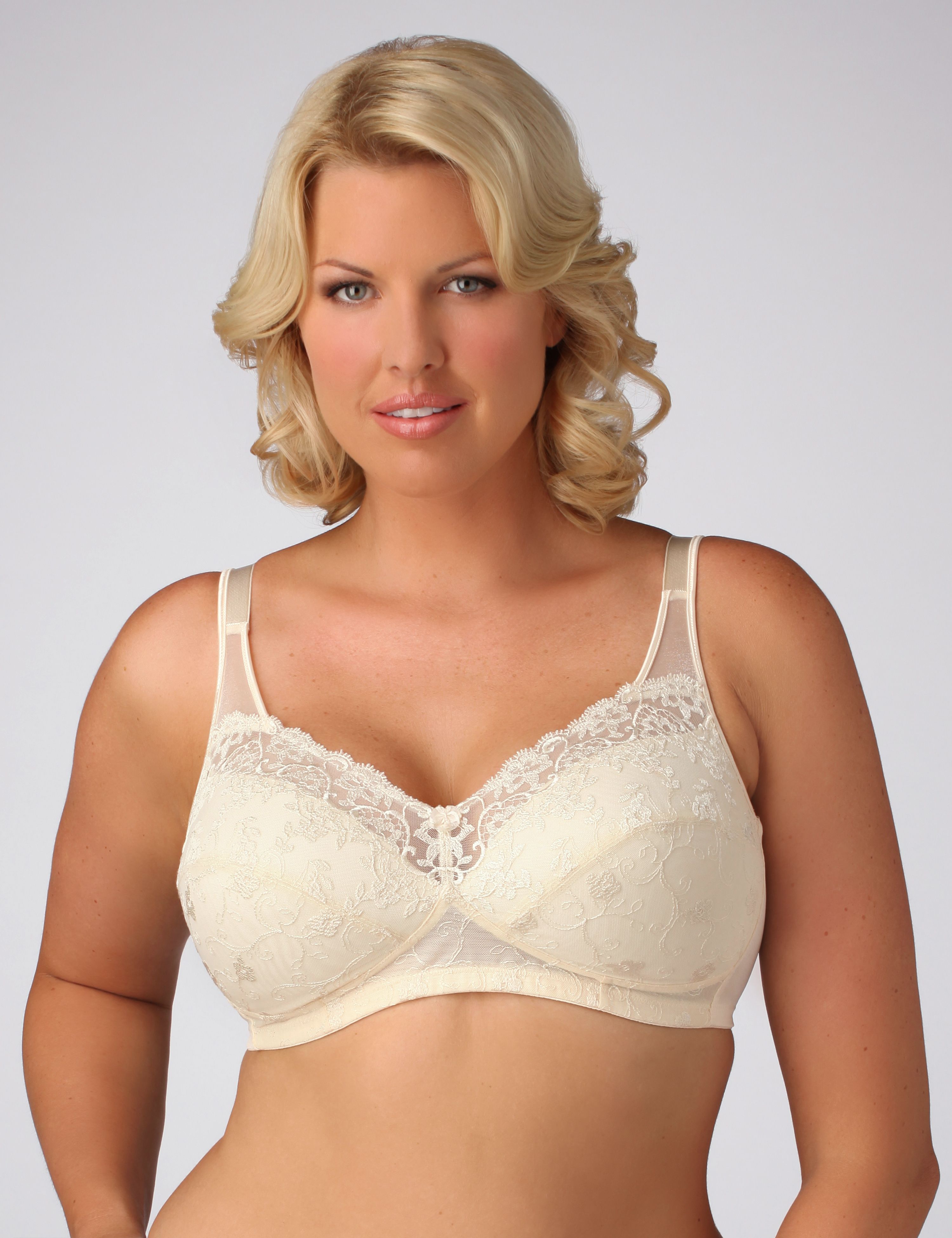 Catherines Playtexreg 4023 Jasmine embroidered wire free bra