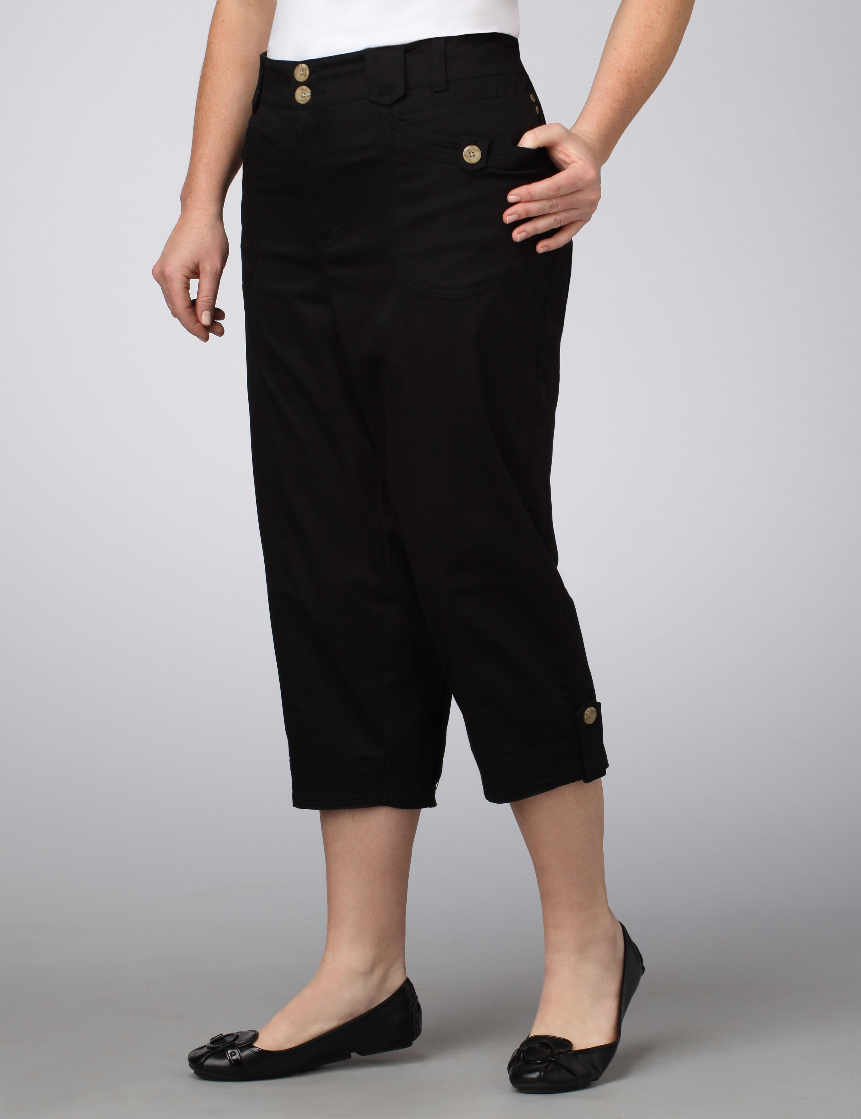 Double Pocket Capris