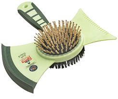 The Vale Tomahawk Brush