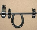 HORSESHOE DOOR LATCH