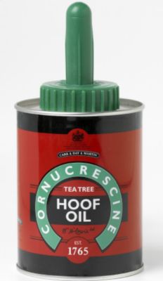 Cornucrescine Tea Tree Hoof Oil by Carr & Day & Martin