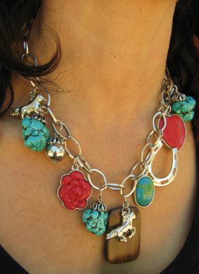 WYO-Horse Gemstone Horse Charm Necklace and Earring Set