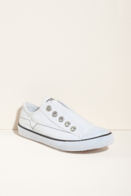010902C-WHT