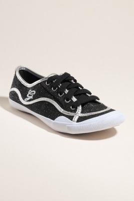 Nesta Sneakers