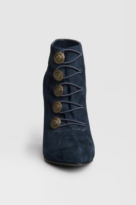 GUESS: Womens's Boots:...