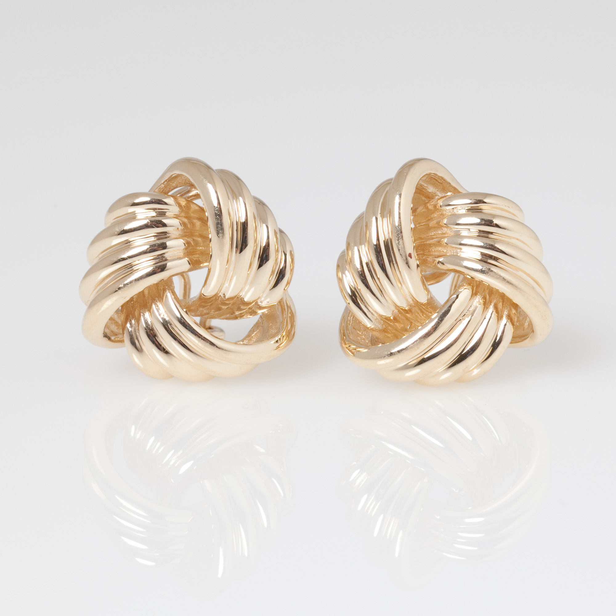 Gold Fluted Earrings