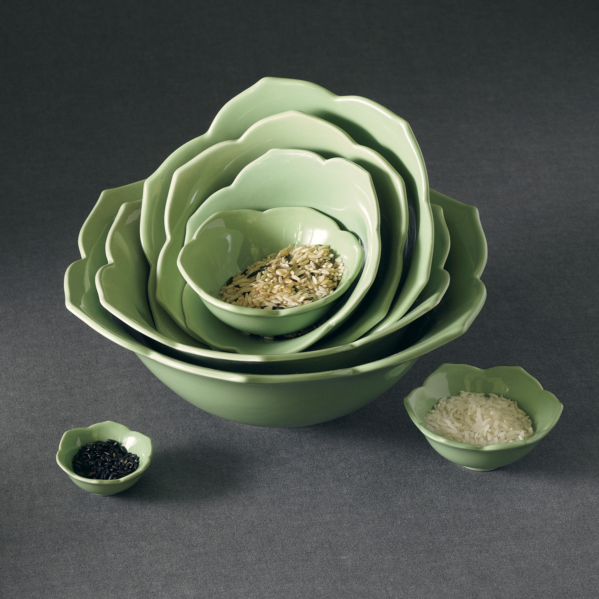 S/8 LOTUS NESTING BOWLS CELADON