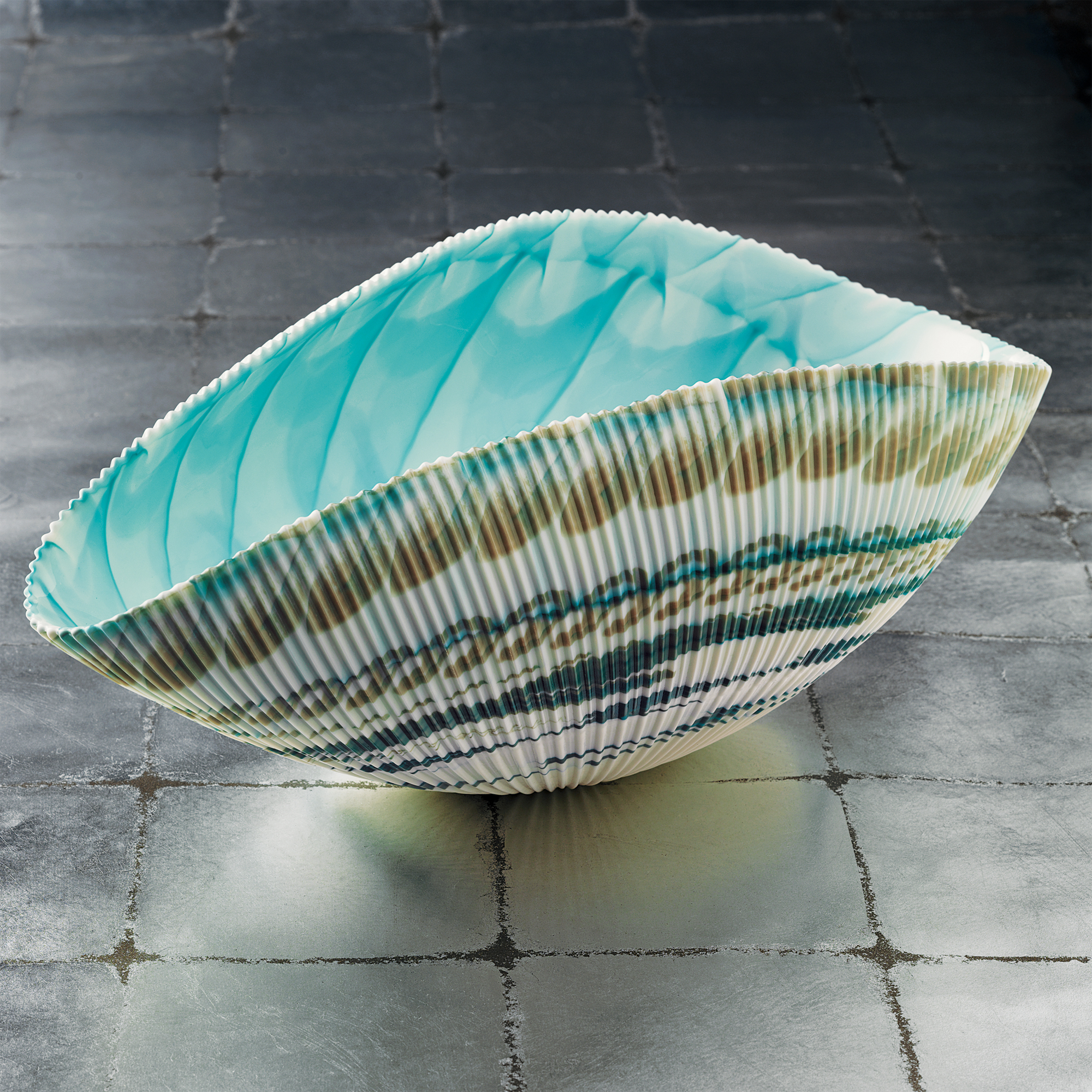 MURANO SHELL BOWL BLUE