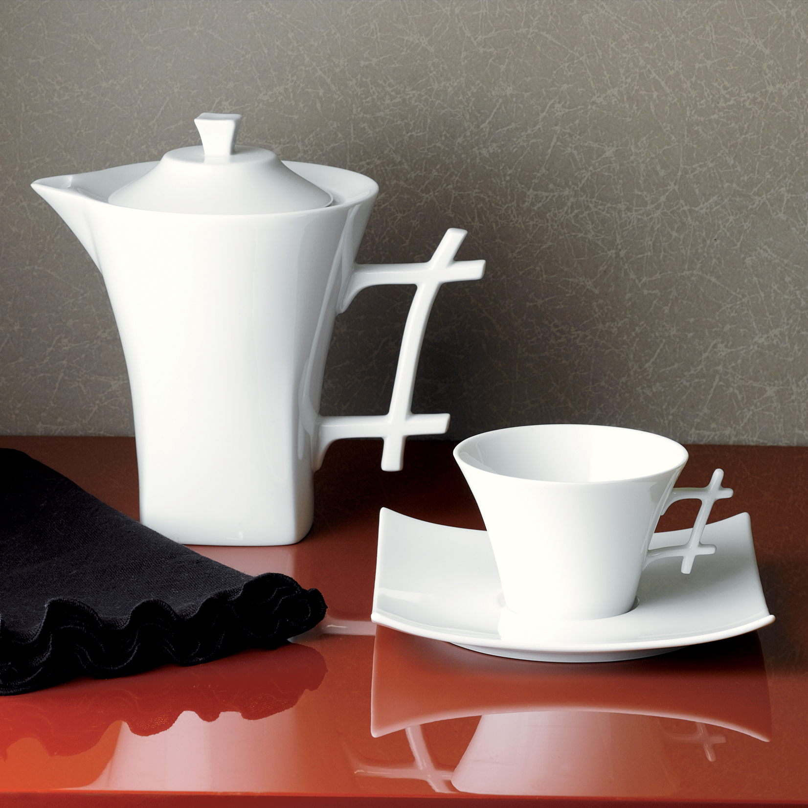 Blanc de Chine Bamboo Tea Pot, 24 1/2-oz.; 7
