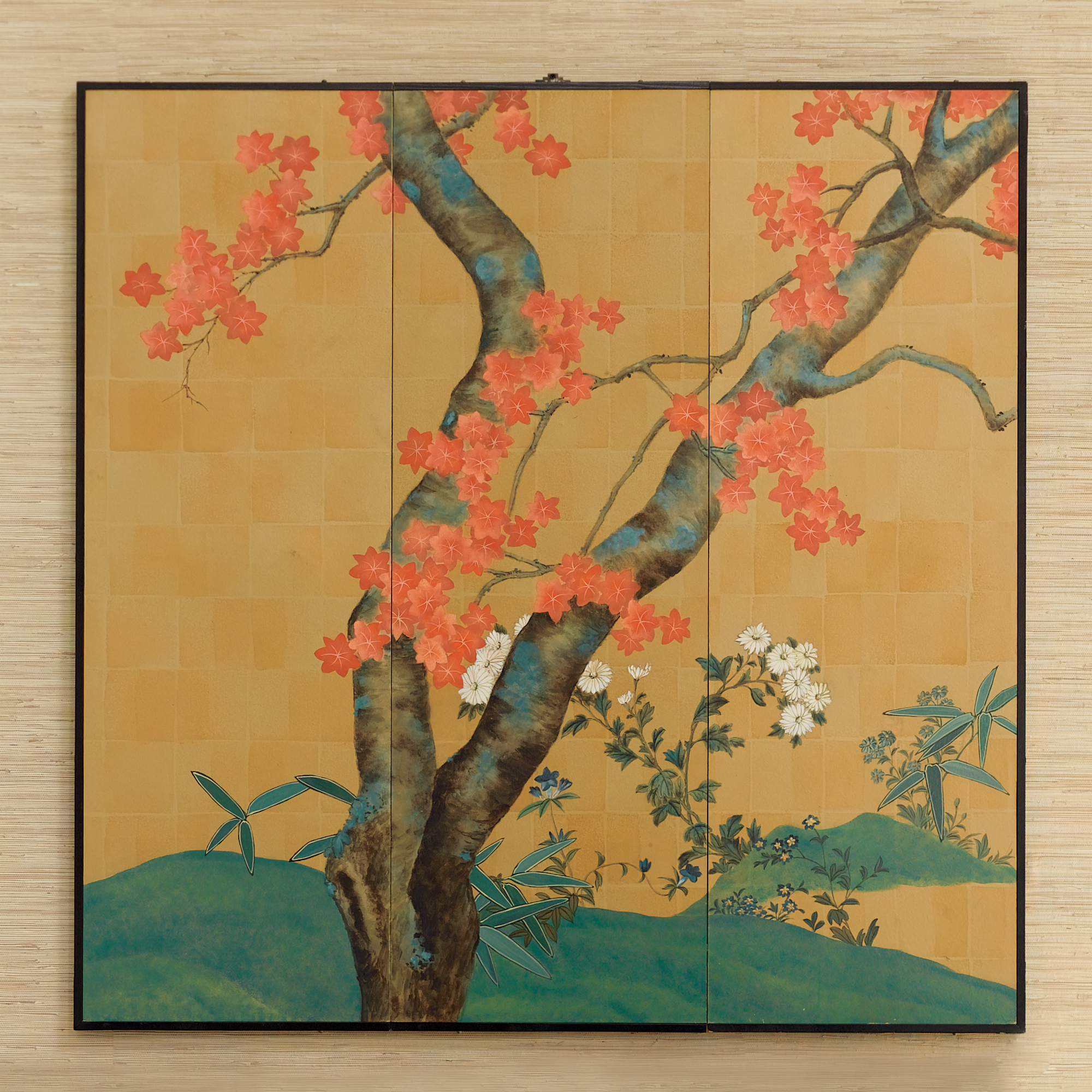 ORANGE FLOWERING TREE SCREEN
