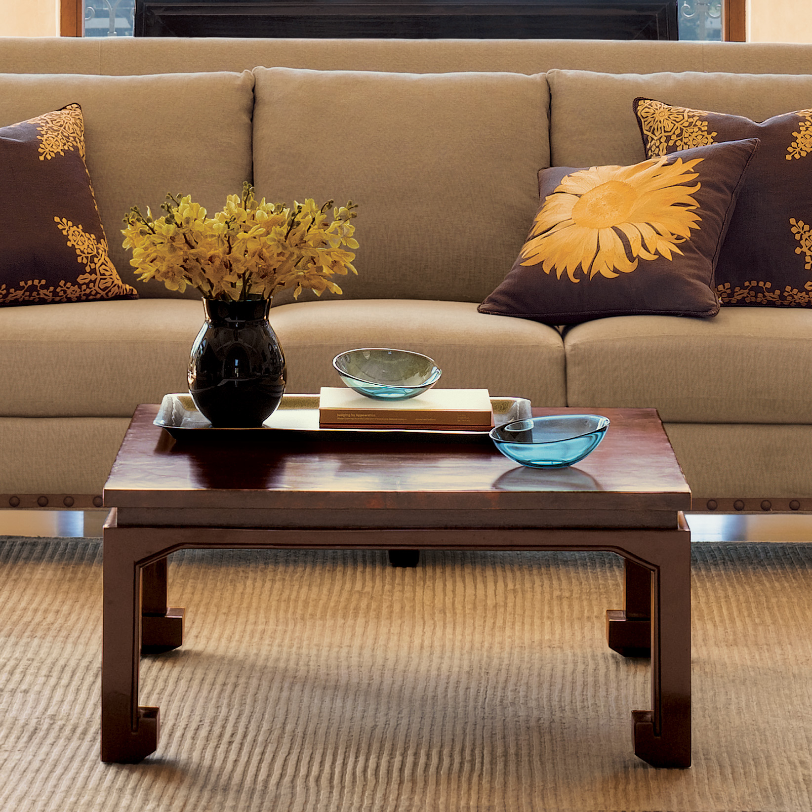 KOWLOON COFFEE TABLE