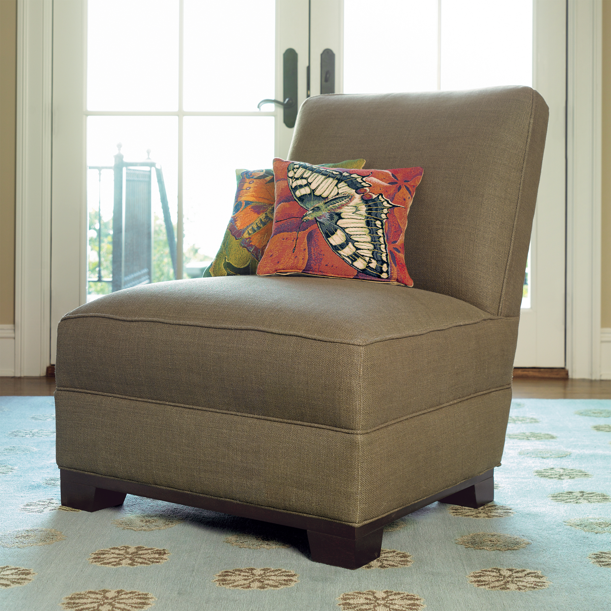 ARMLESS CHAIR IN MCGEE VERDE