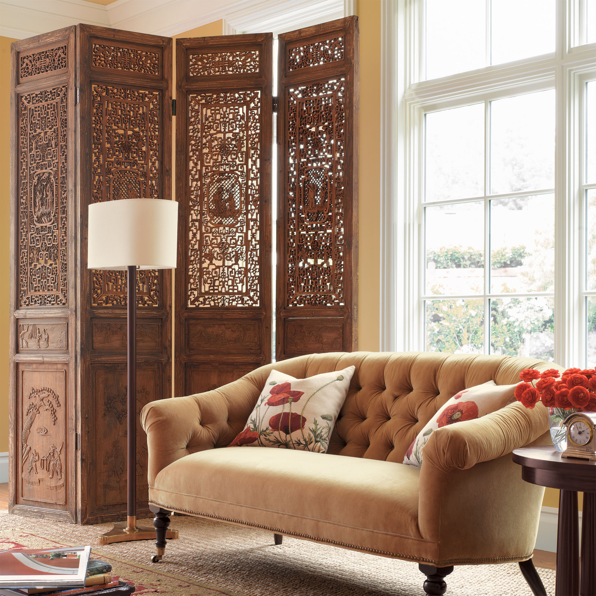 HANDCARVED WOOD FLOOR SCREEN