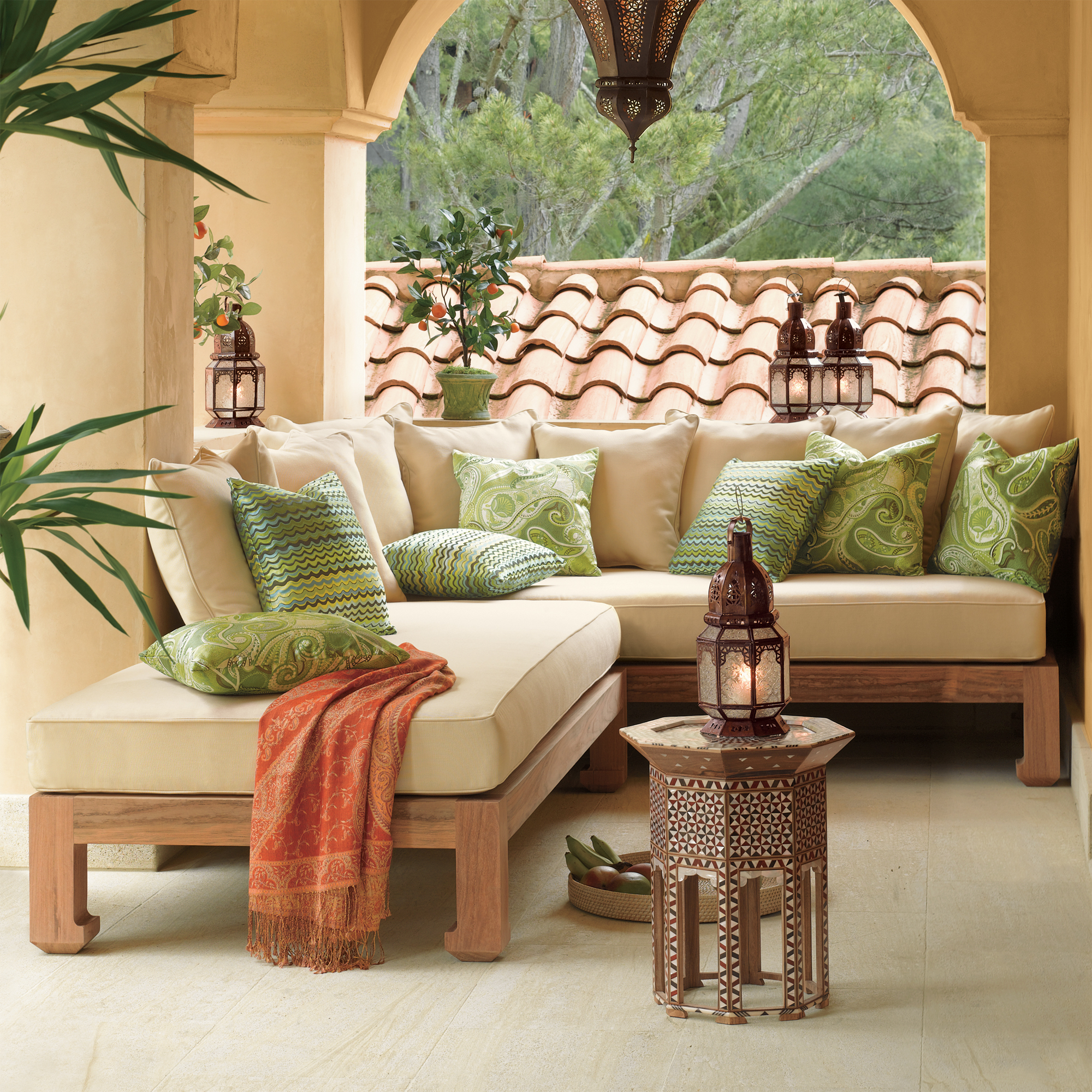 Rialto Table/Daybed, 78