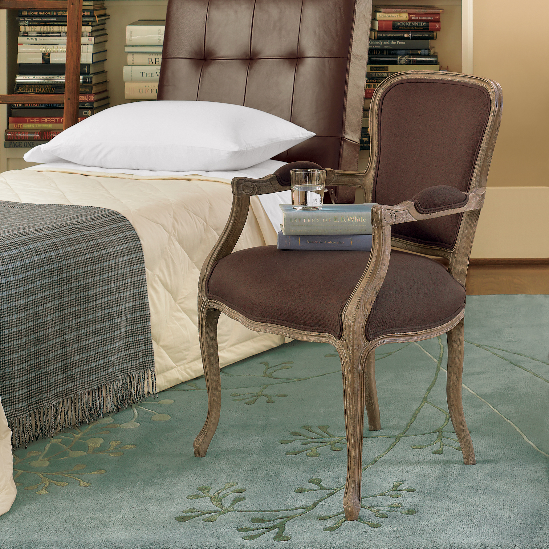 ANTOINE CHAIR