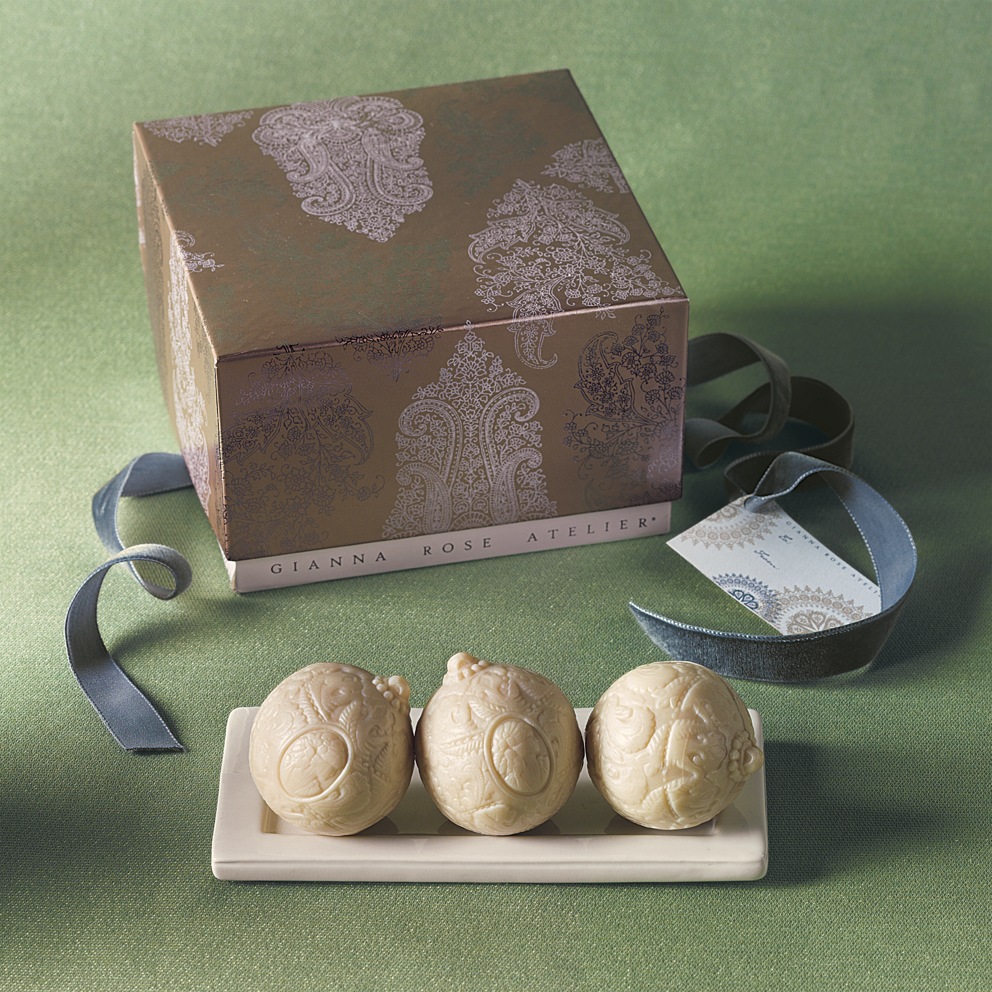 ORNAMENT SOAP W/DISH