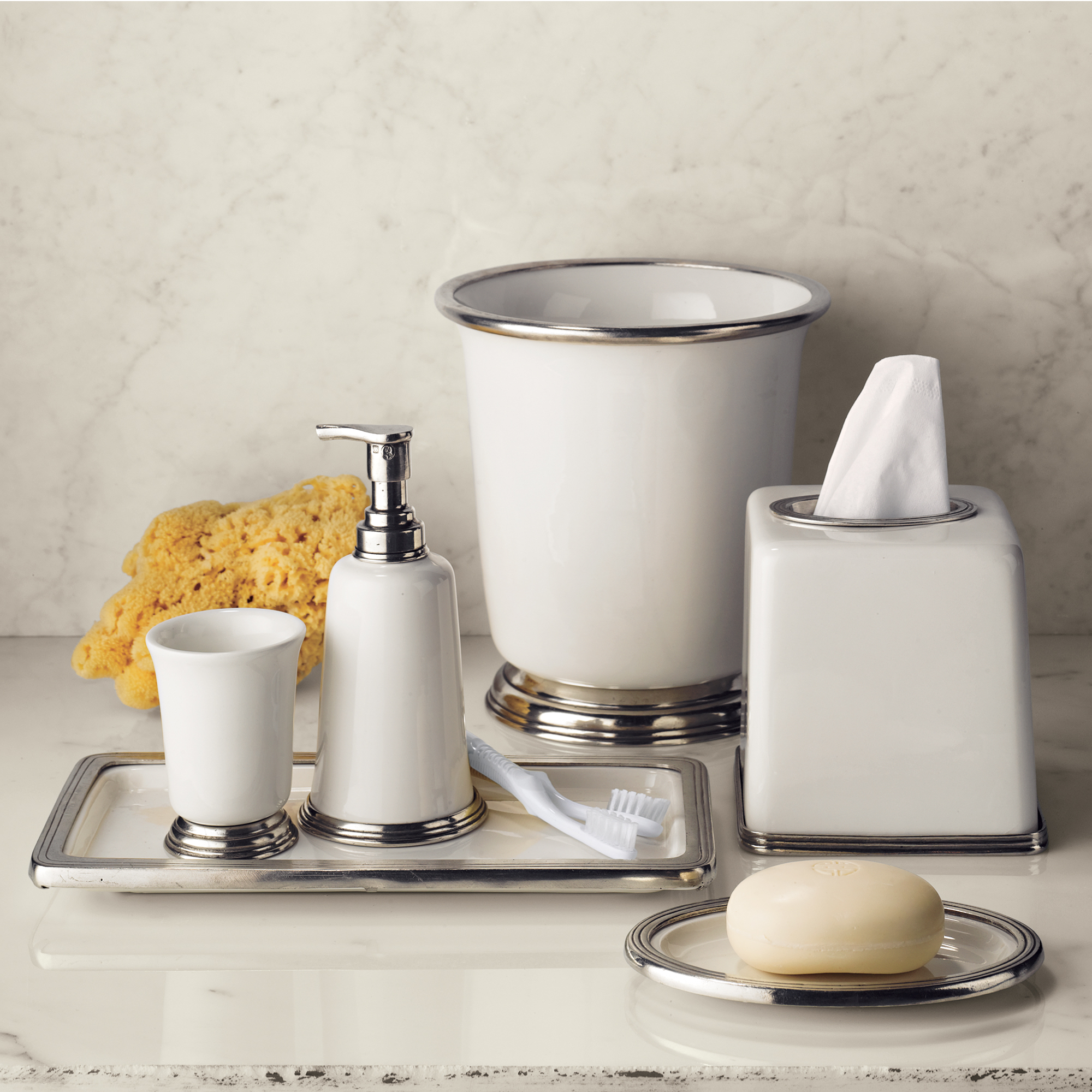 CERAMIC & PEWTER TRAY WHITE