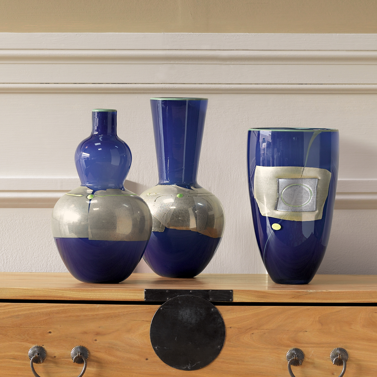 ASIAN BLUE GOURD VASE