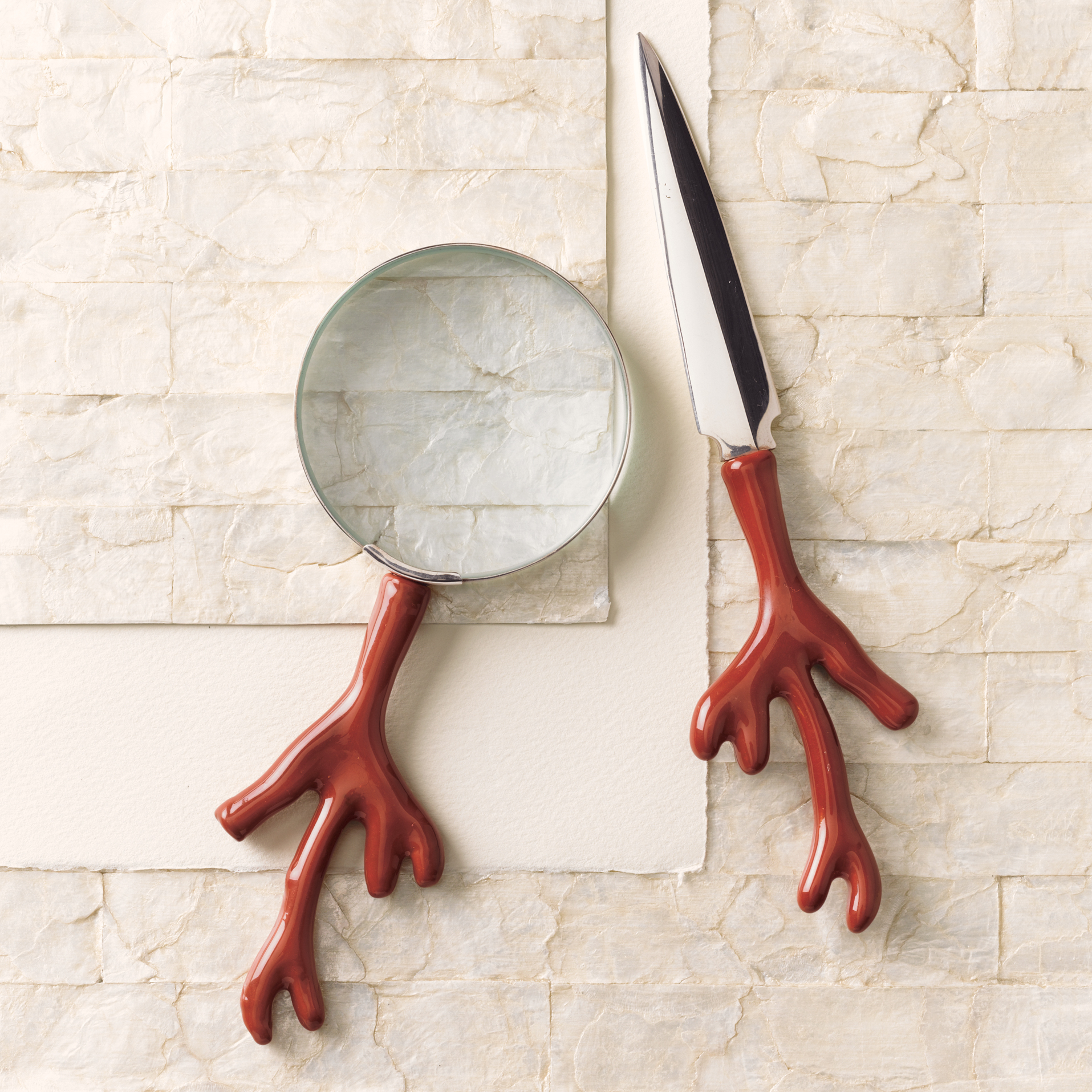 CORAL MAGNIFIER & LETTER OPENER