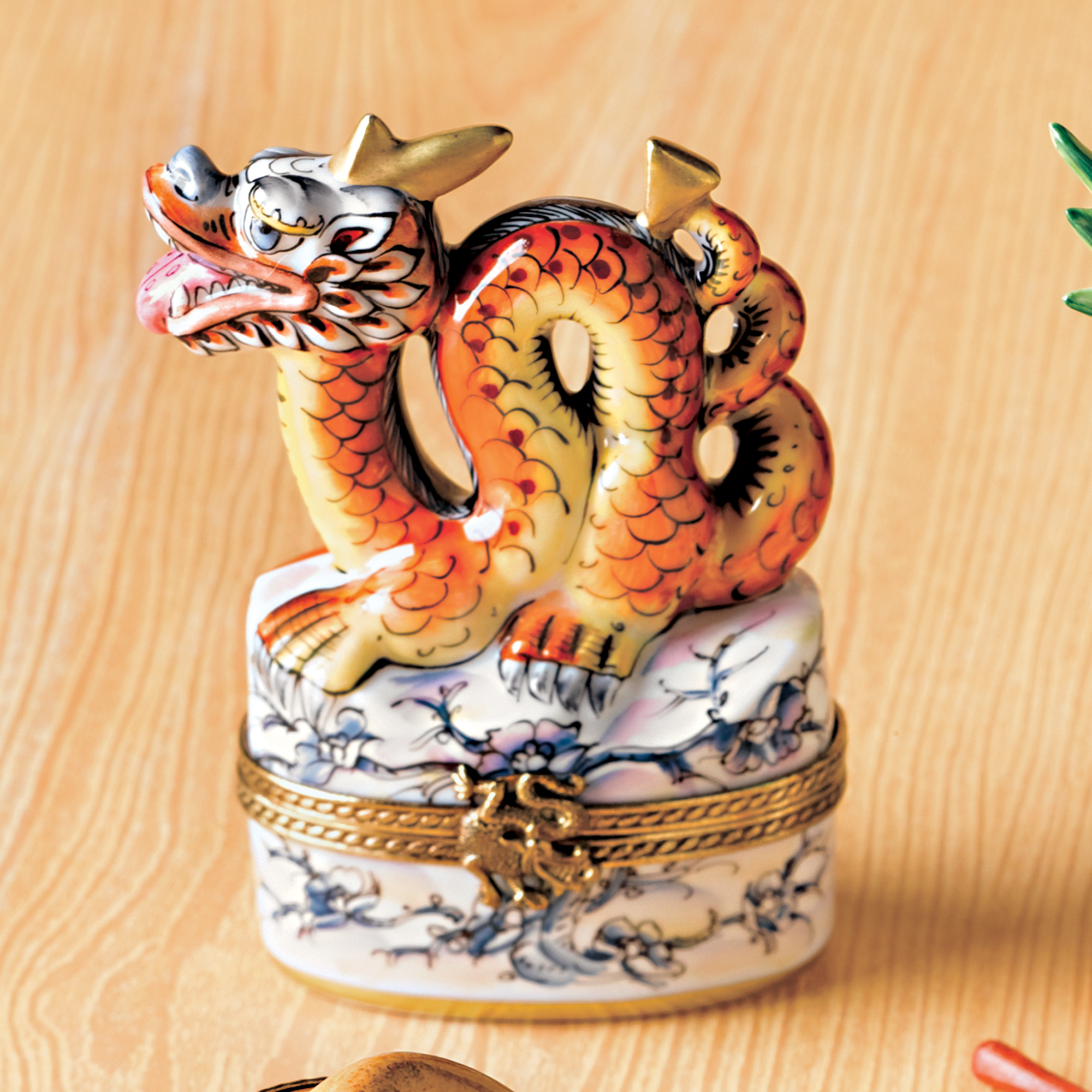 CHINESE DRAGON LIMOGES BOX