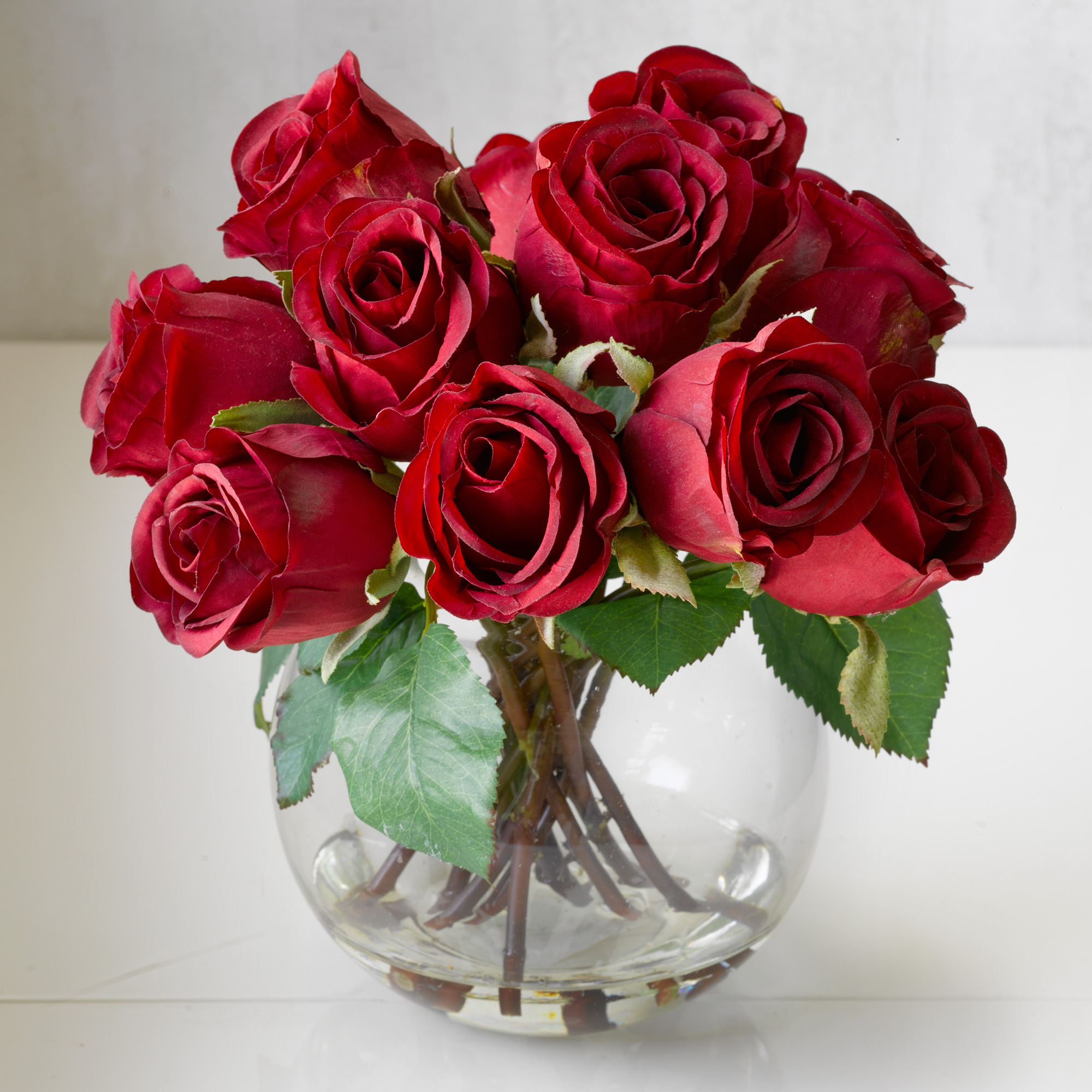 ROSES IN BUBBLE BOWL RED