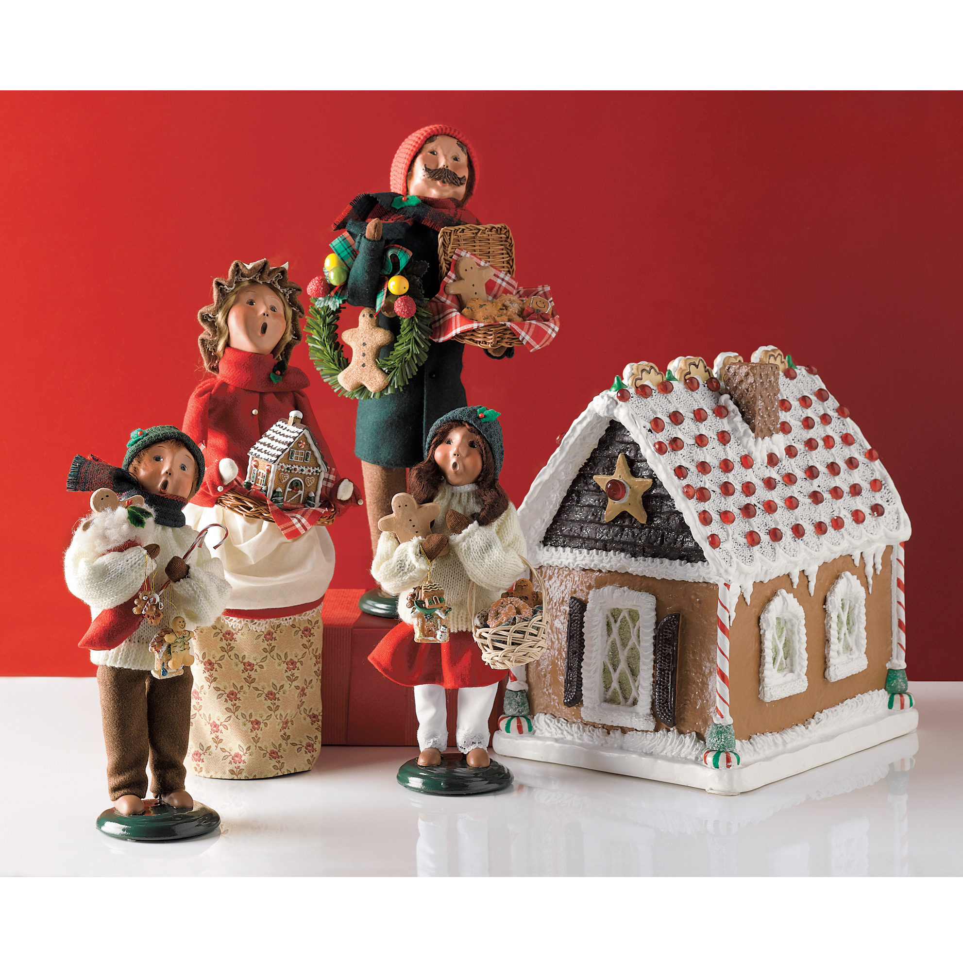 CAROLING MOTHER