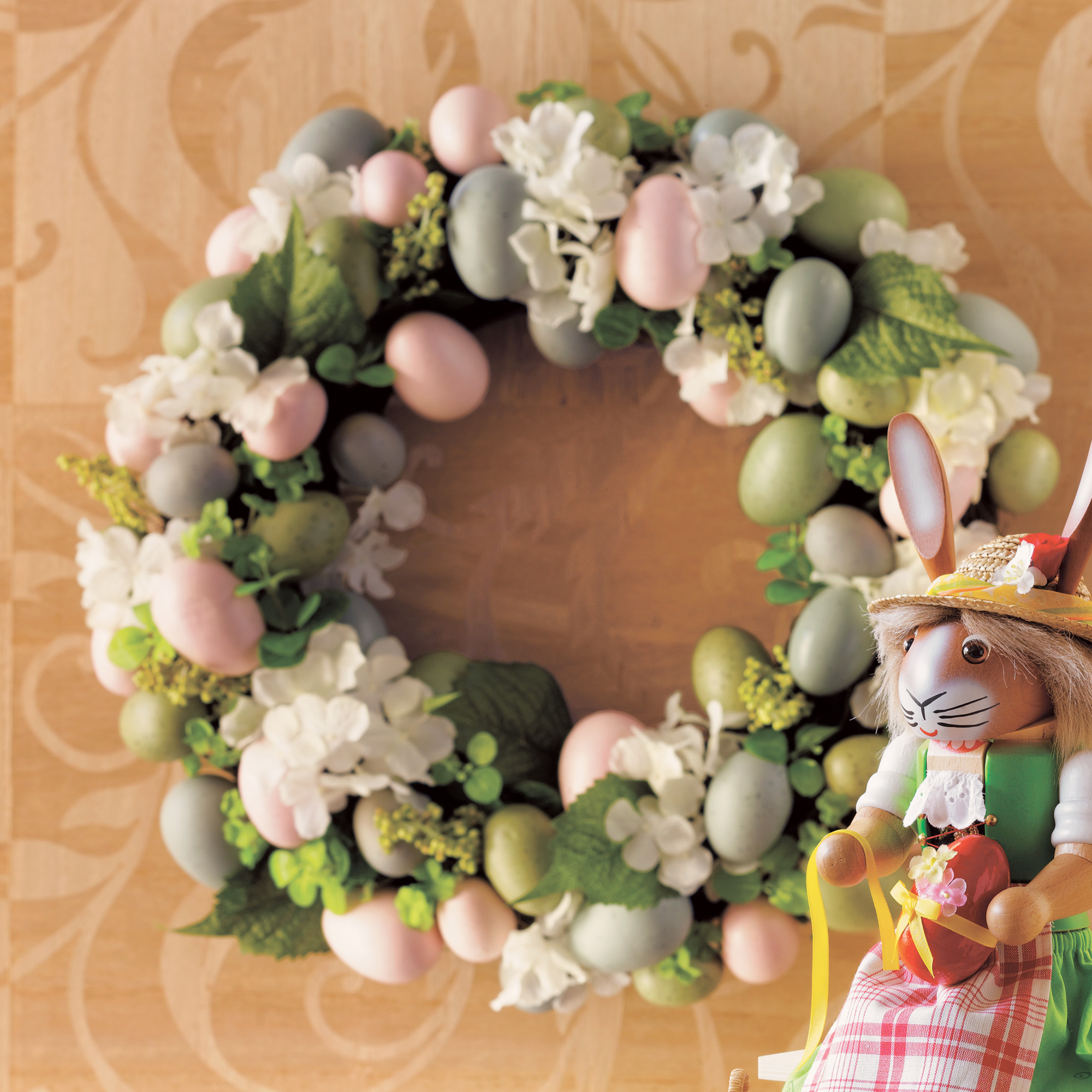 EGG WREATH 19IN
