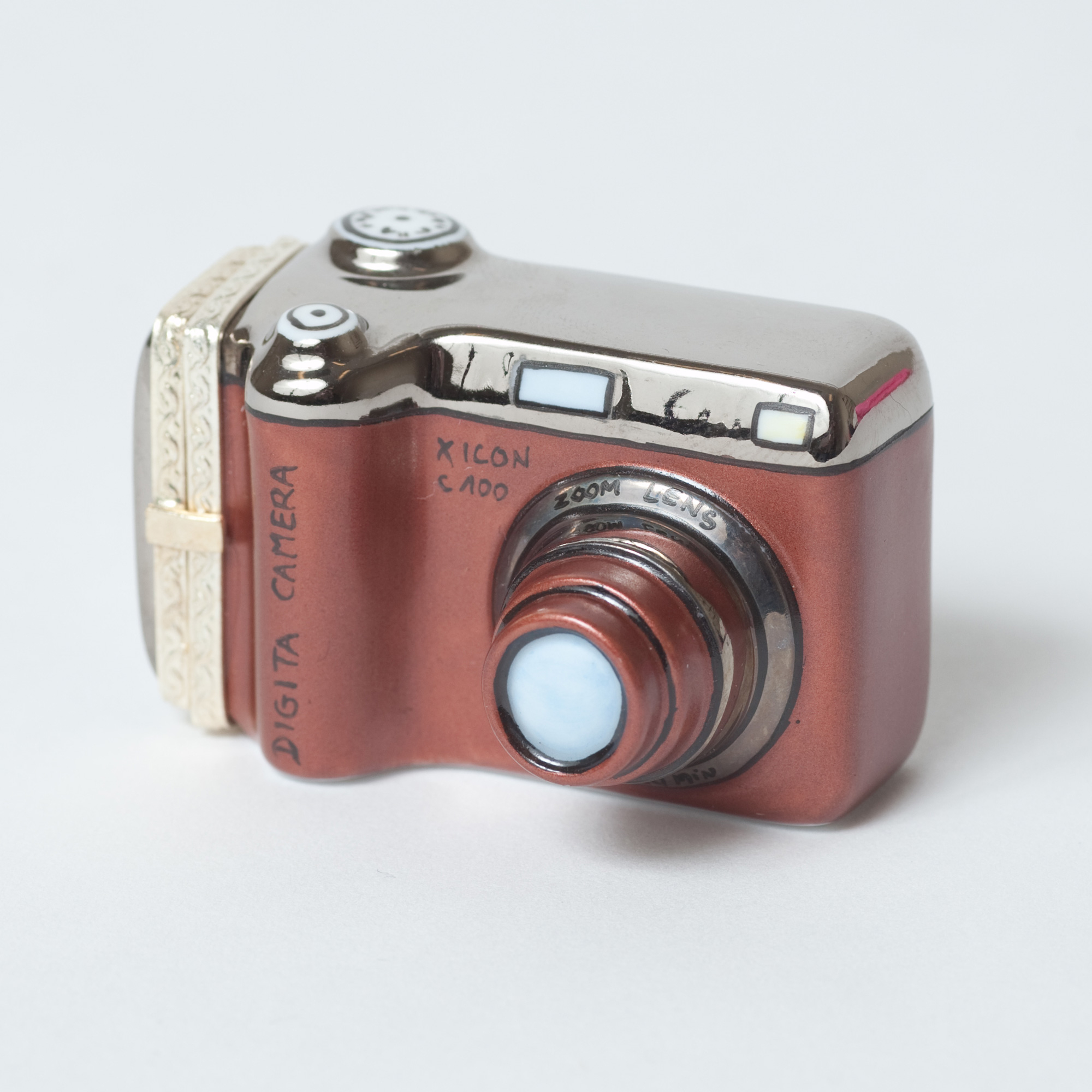 CAMERA WITH SUNSET LIMOGES BOX