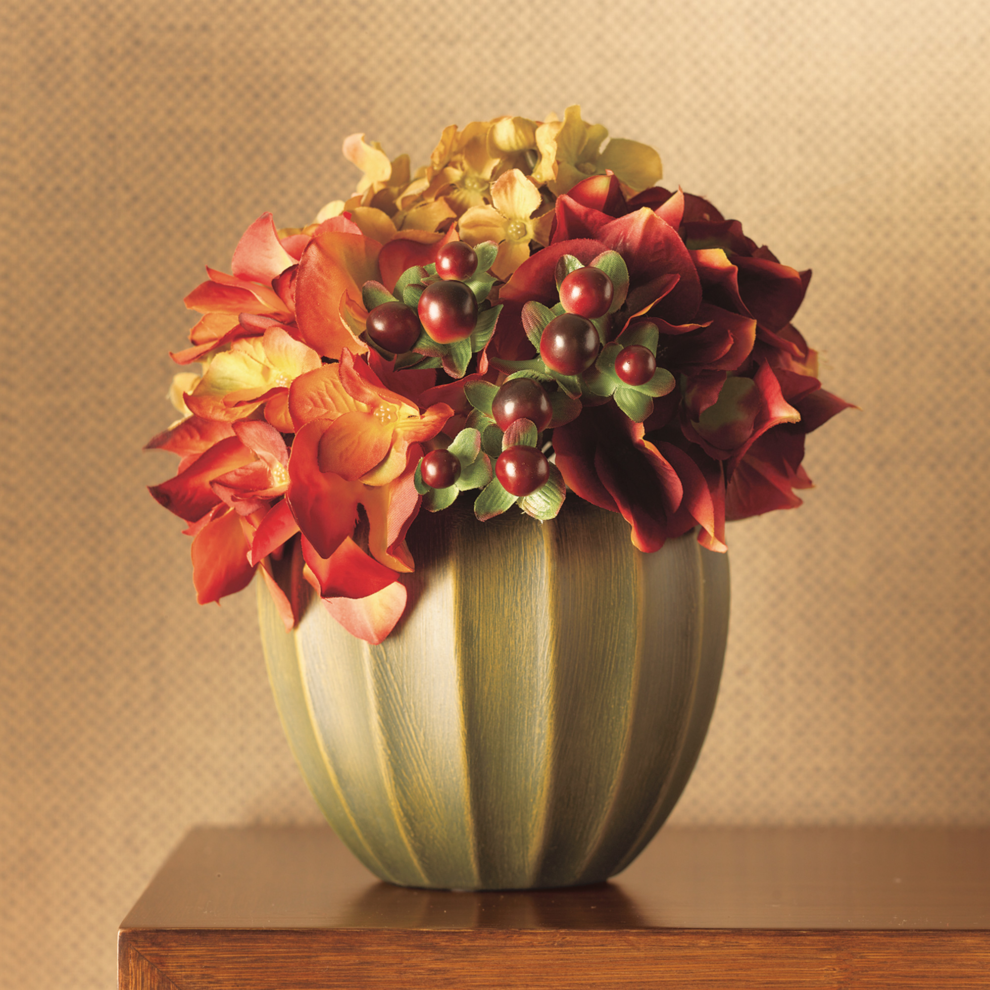 VINTAGE HYDRANGEA AND ROSES IN RIDGED POT