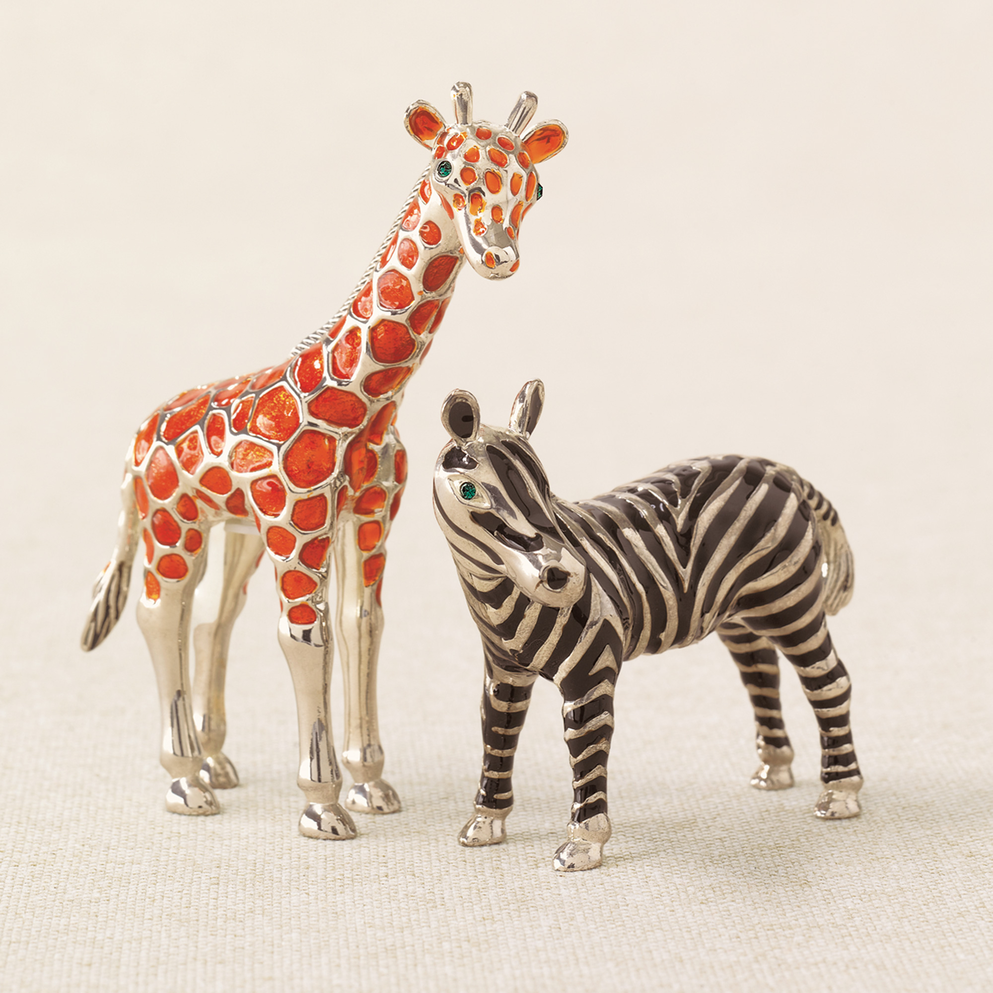 SET OF 2 ZEBRA AND GIRAFFE SALT AND PEPPER