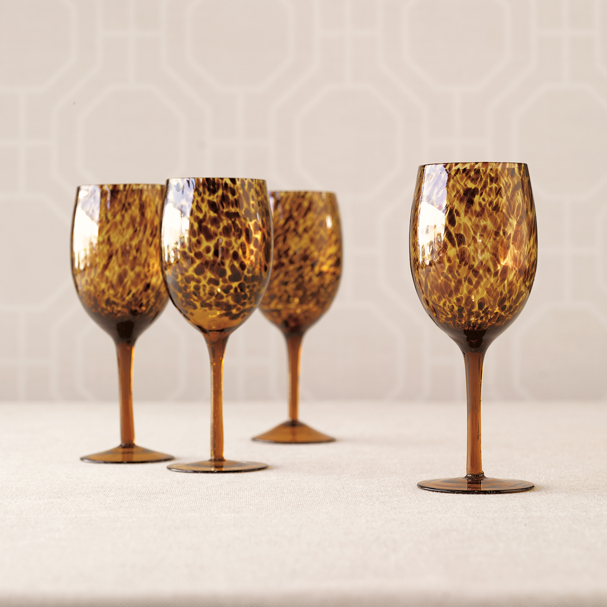 SET OF 4 TORTOISESHELL WINE GLASSES