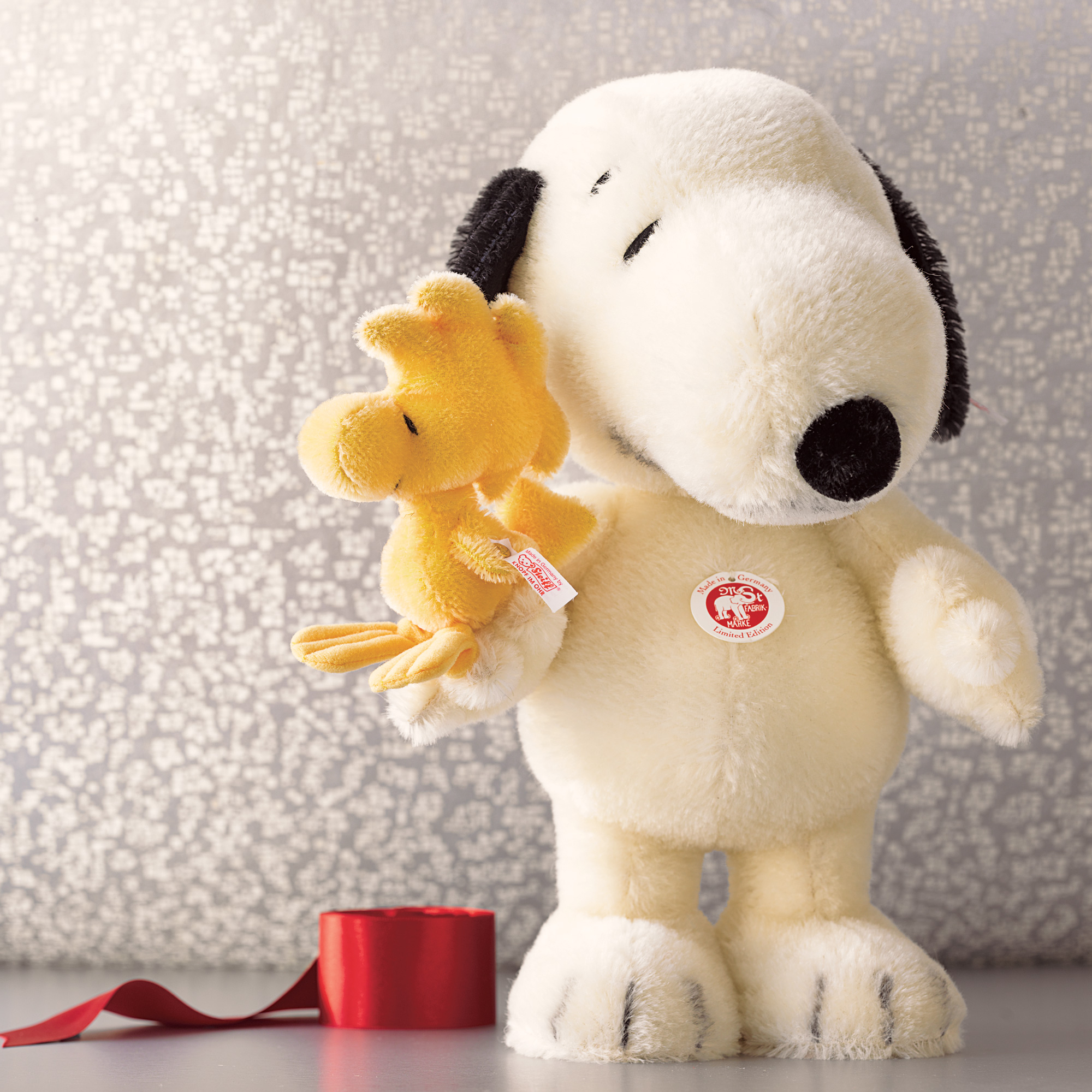 SNOOPY AND WOODSTOCK