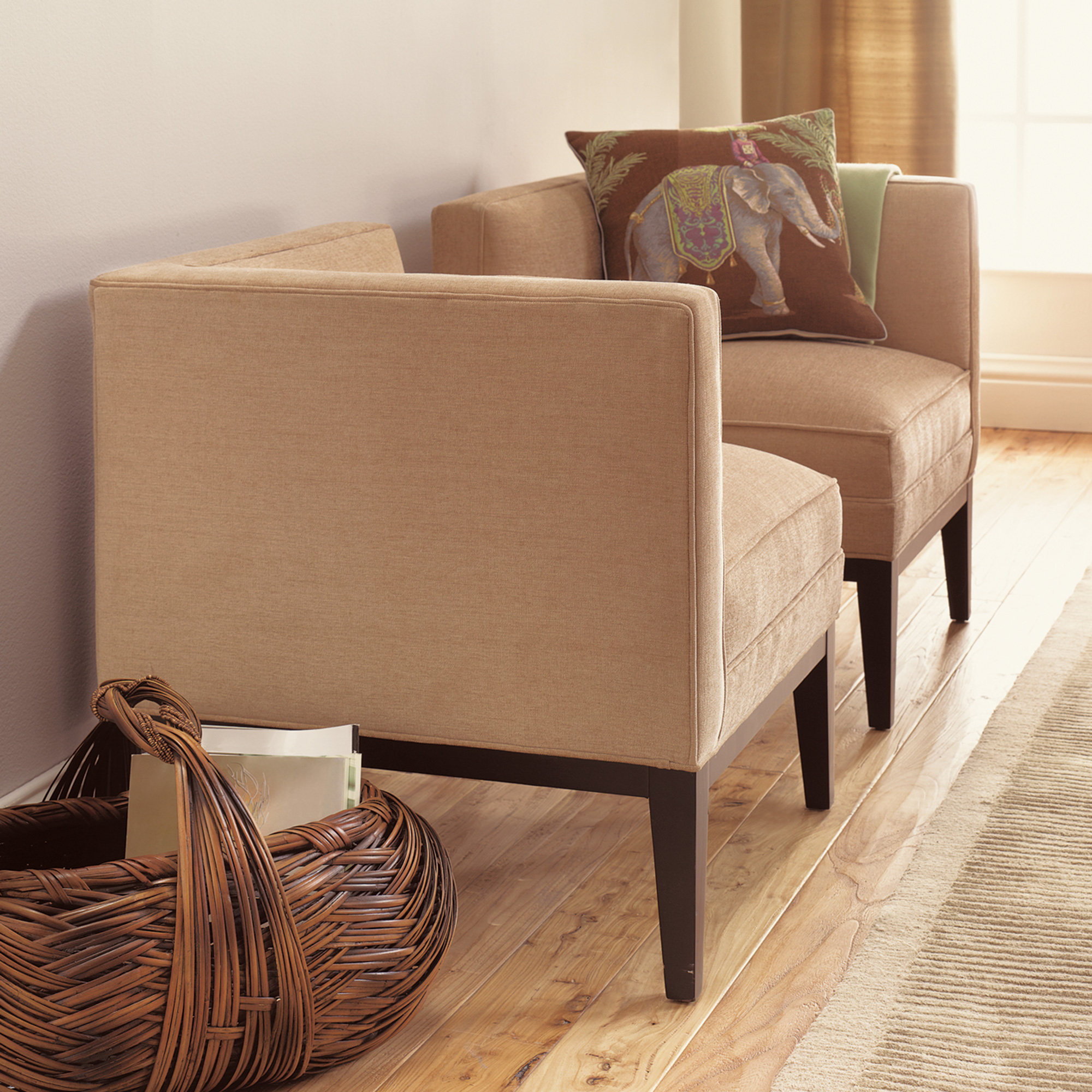 CORNER CHAIR CHENILLE CAMEL