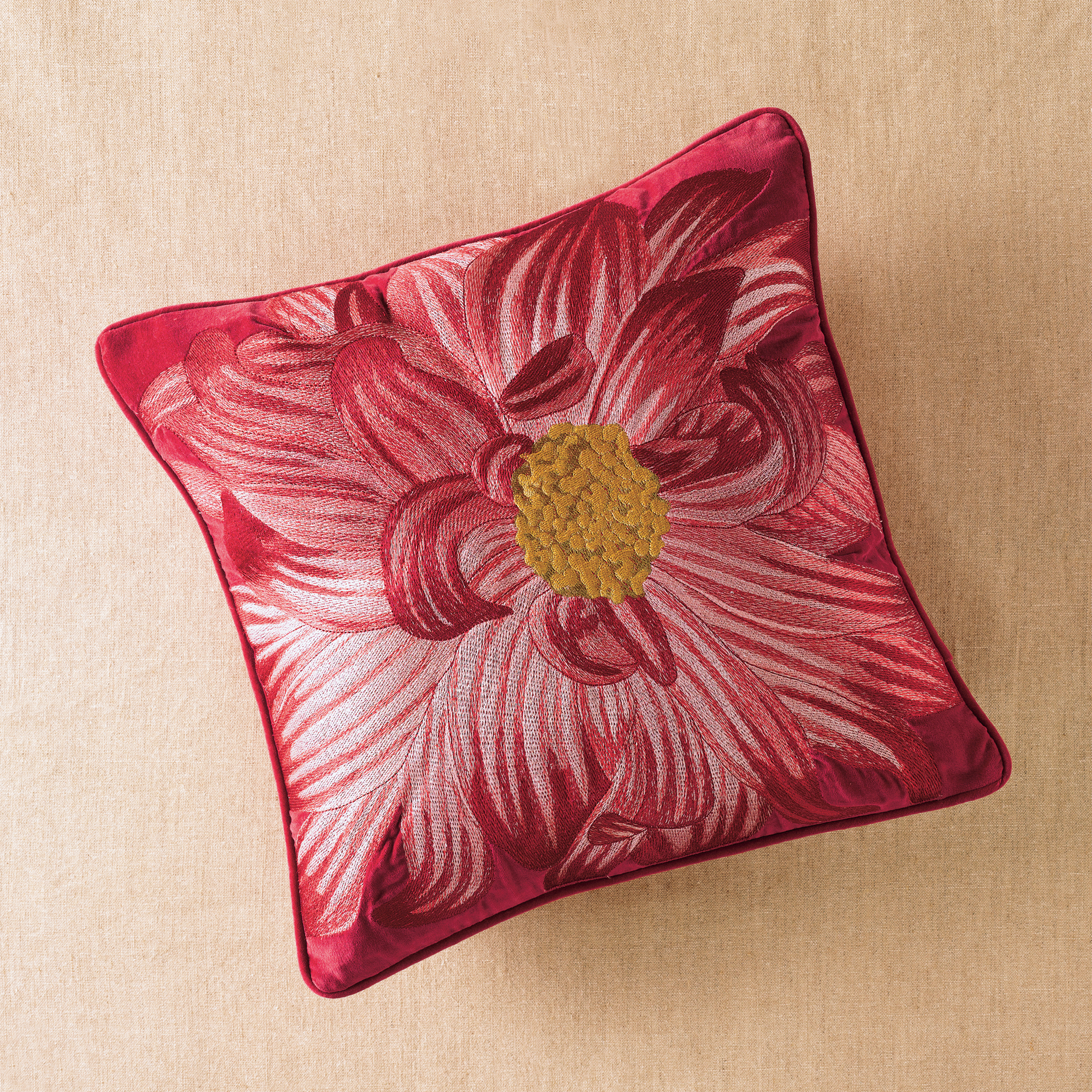FLORAL PILLOW