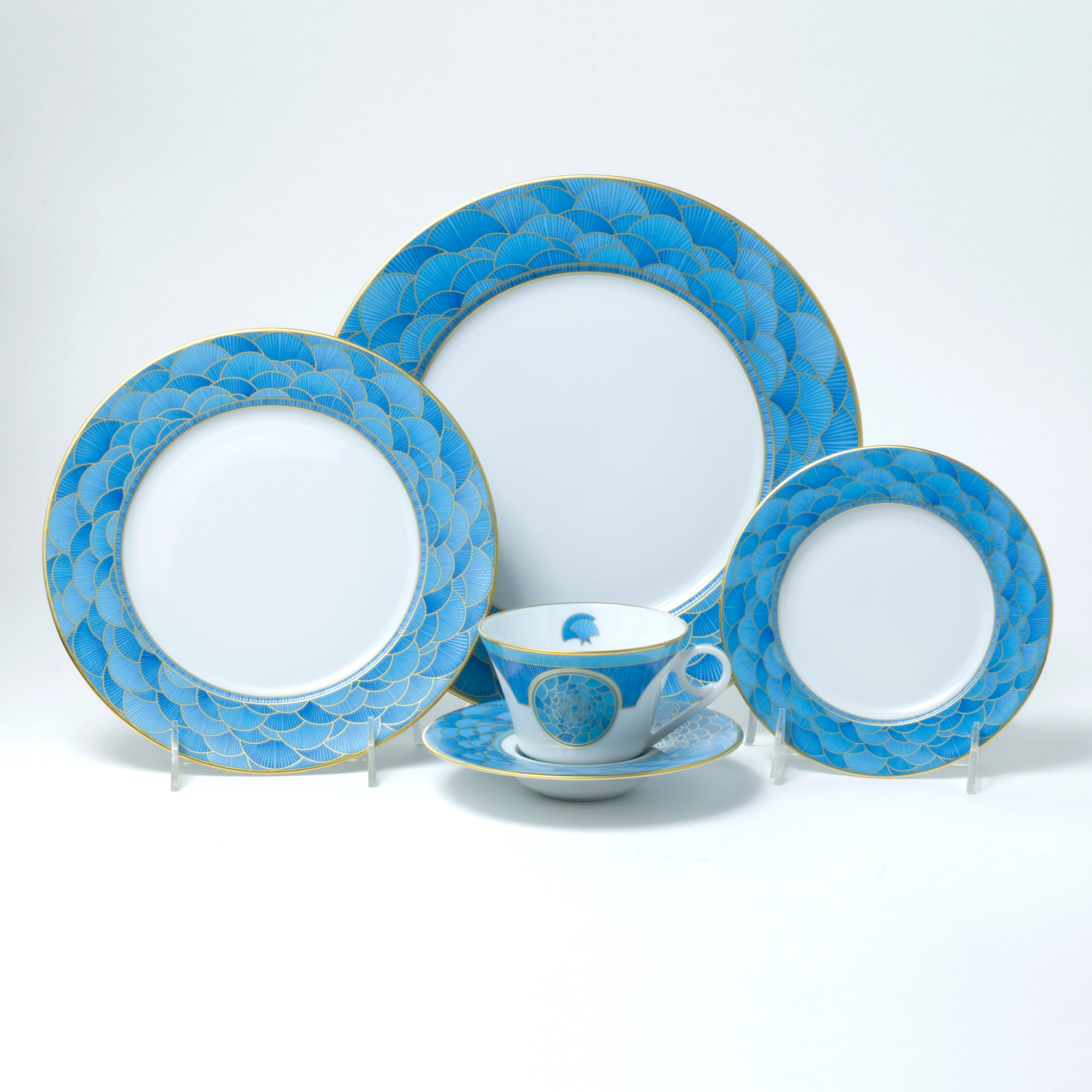 EVENTAILS BLEU 5 PC PLACE SETTING