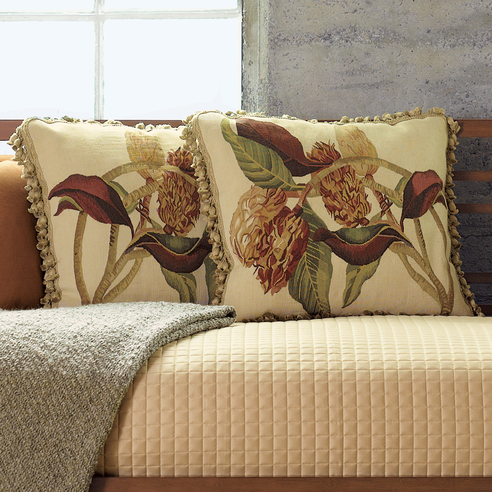 AUBUSSON MAGNOLIA RIGHT