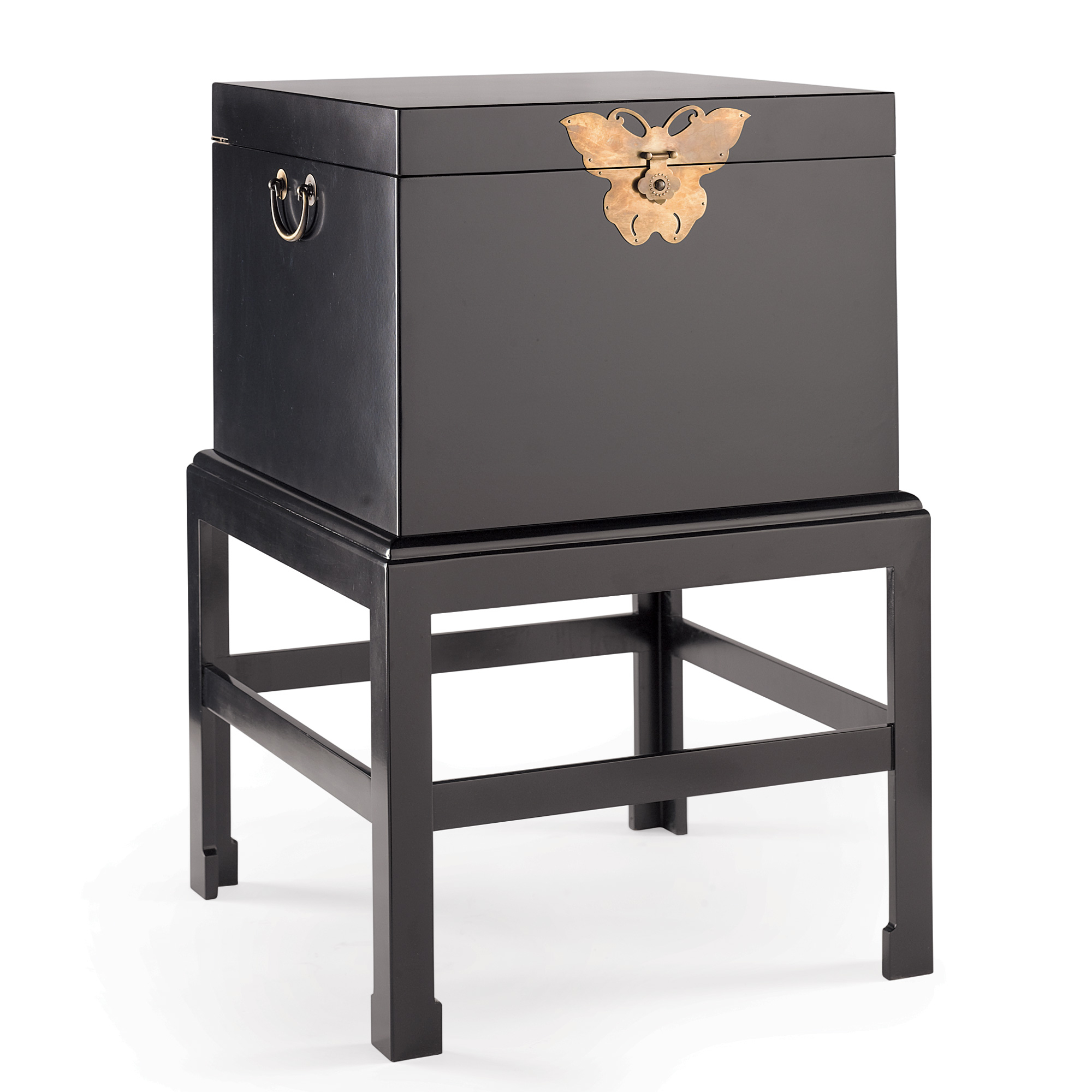 Lacquered File Trunk 