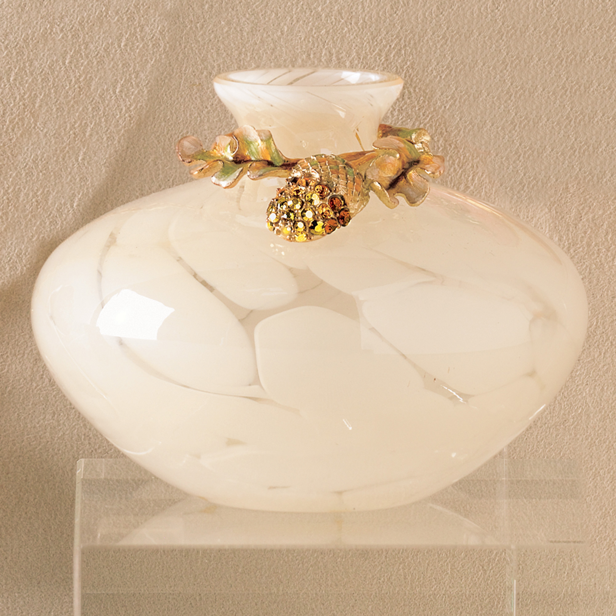 WHITE ACORN VASE