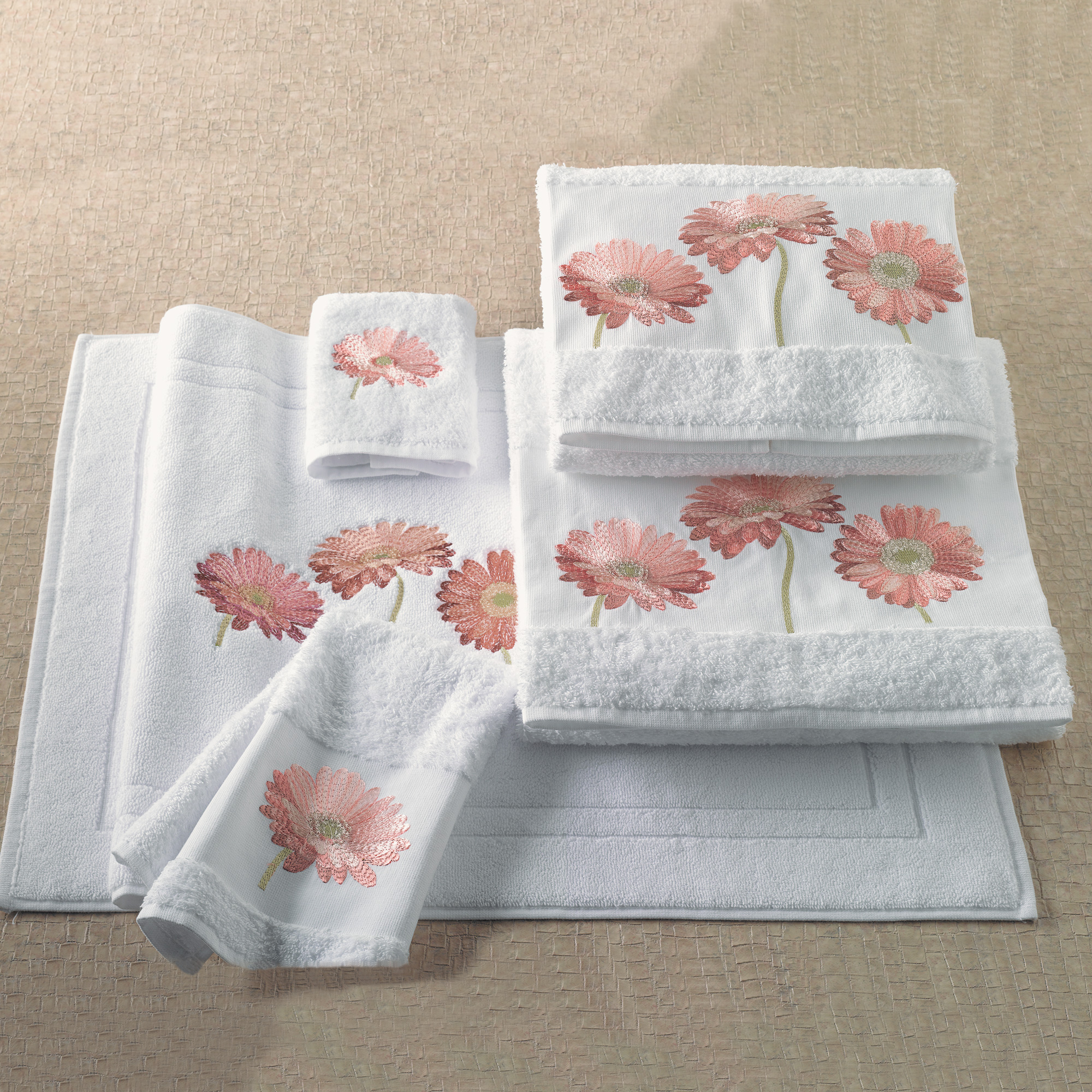 Gerbera Daisy Bath Towel